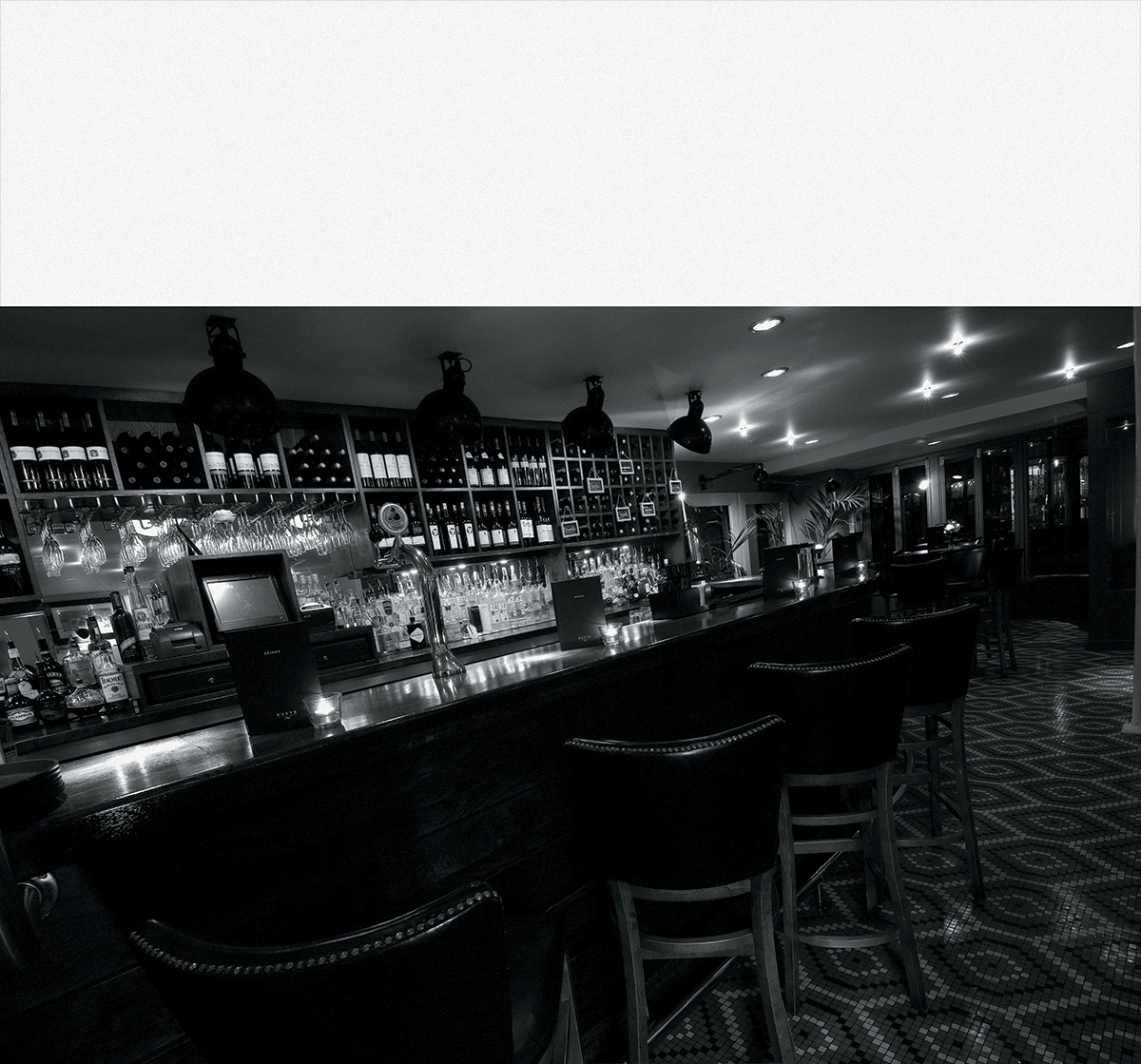 Living Ventures interior retouch